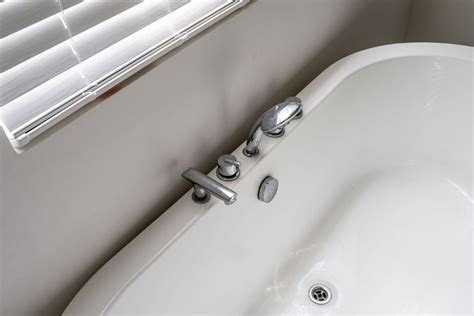 Reveal the Beauty of Your Bathroom with Bathtub Refinishing Magic